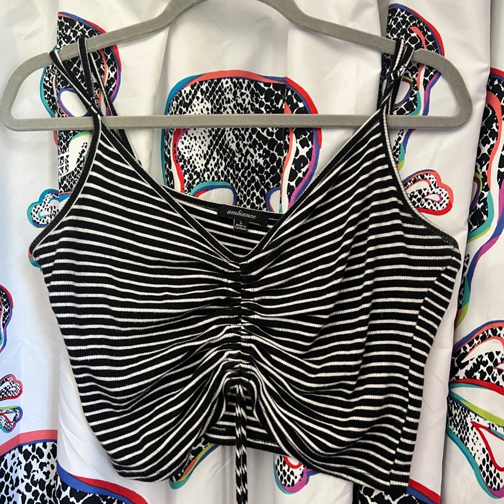 Black And White Large L Striped Ribbed Spaghetti Strap Crop Top Shirt Tank